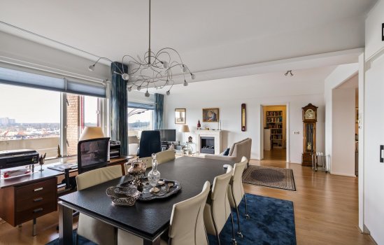 Helper Brink 61-184, GRONINGEN