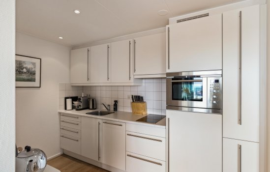 Helper Brink 61-184, GRONINGEN