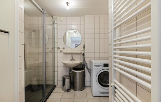 Helper Brink 61-184, GRONINGEN