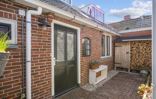 Stationsweg 28, Bedum
