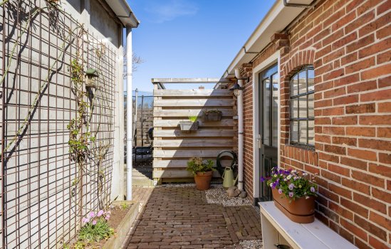 Stationsweg 28, Bedum