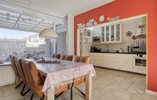 Straat Soenda 31, Veendam