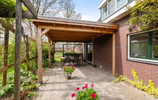 Damsterdiep-Zuidzijde 9, Ten Post