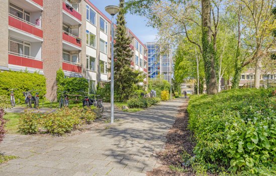 Plutolaan 367, GRONINGEN