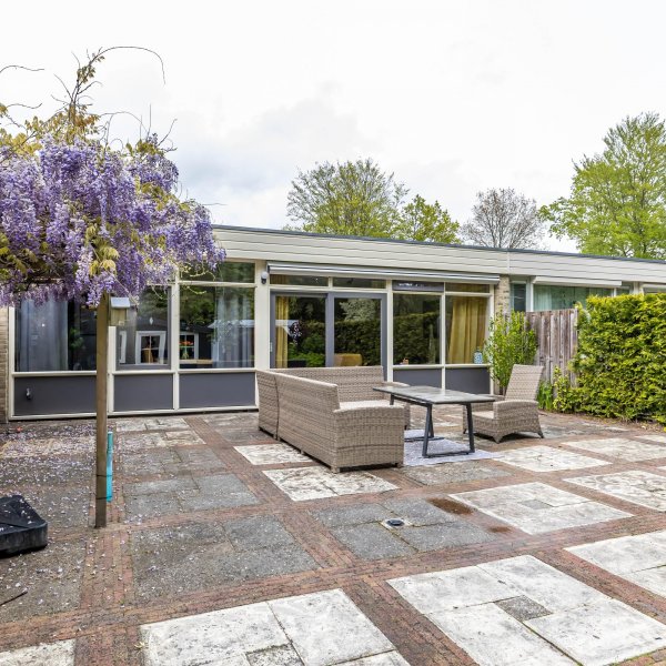 Albert Schweitzerplantsoen 28, RODEN