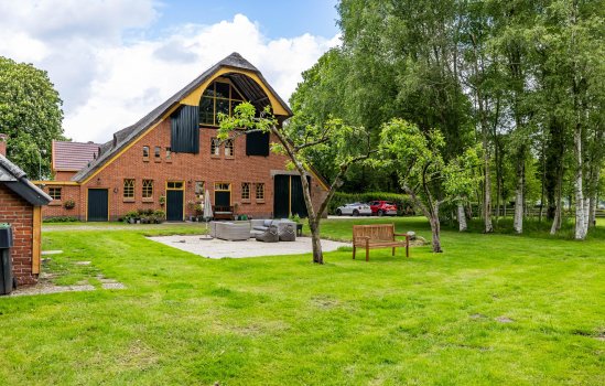 Oosteinde 1, RODEN