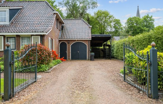 Oosteinde 37, Blijham