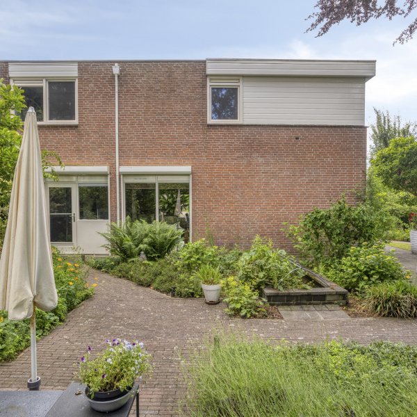 Drenthelaan 10, Veendam