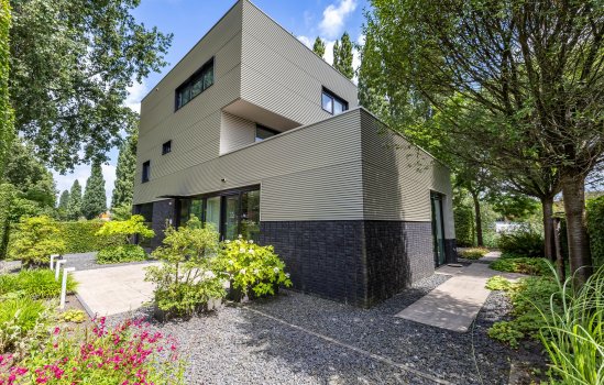 Veenweg 2, GRONINGEN