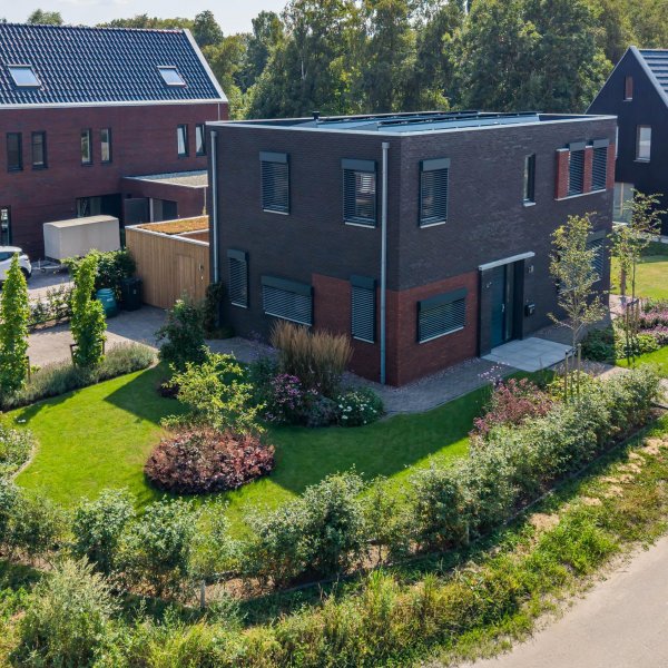 Kardinaalsmuts 8, LEEK