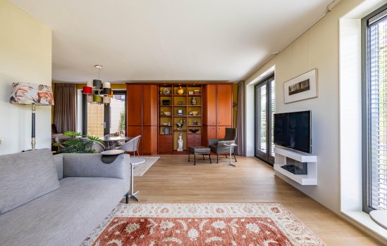 Kardinaalsmuts 8, LEEK