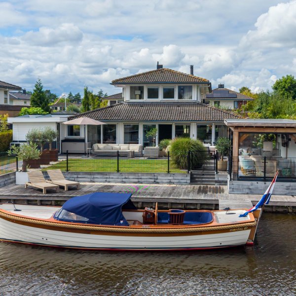 Rijnlaan 9, KROPSWOLDE