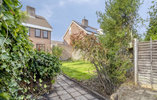 Frieslandlaan 15, Veendam