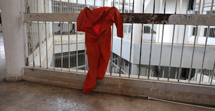 سجن صيدنايا حيث قُتل آلاف السوريين تحت التعذيب في السجون.