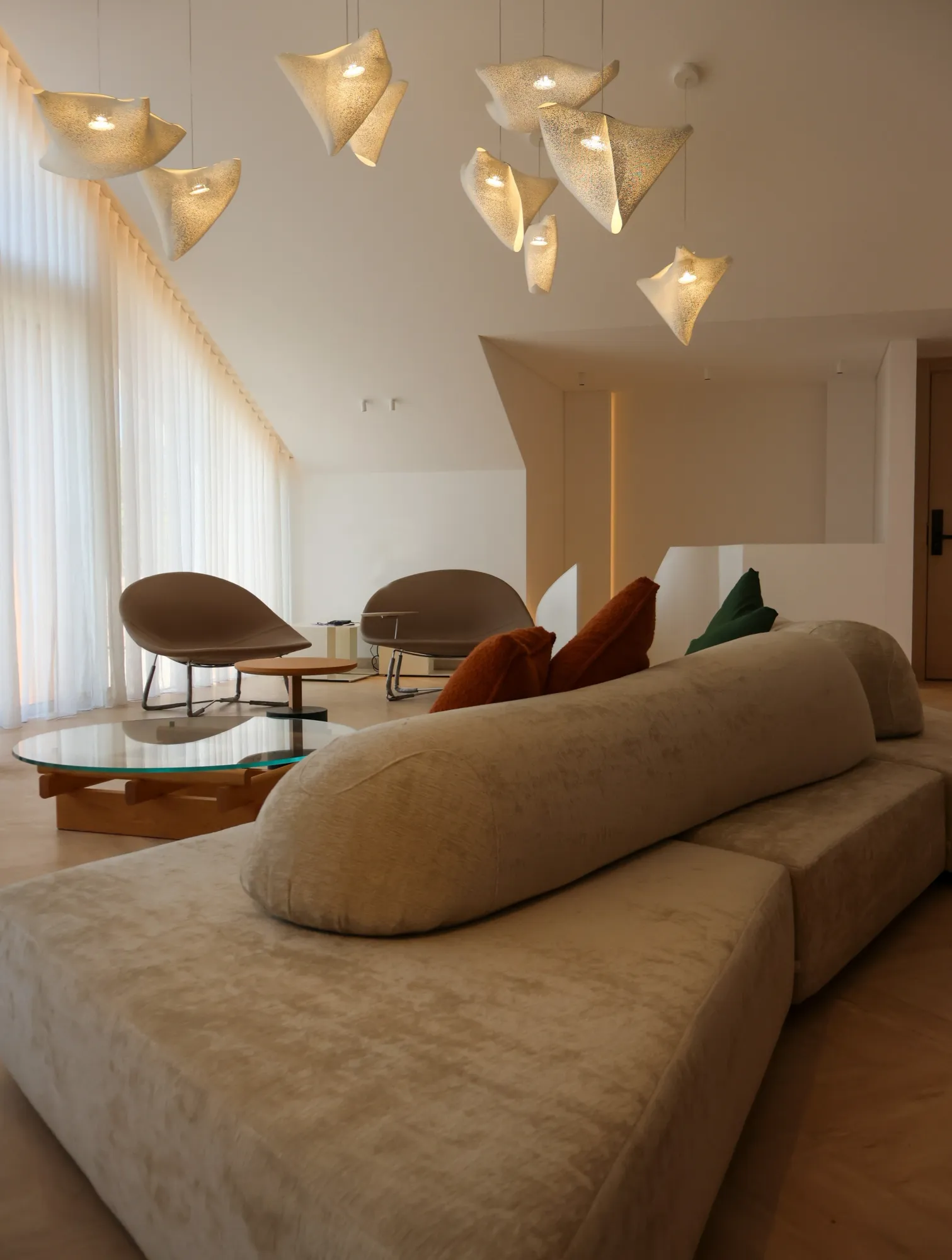 beachfront living gallery image 3