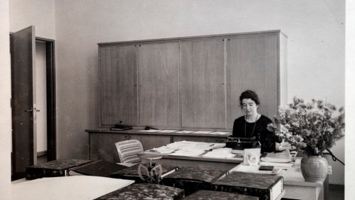 Tinta Drost, secretaresse (Rotterdam 1910 – Rotterdam 1997)