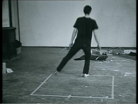 Bruce Nauman, Dance or Exercise on the Perimeter of a Square, collectie Museum Boijmans Van Beuningen