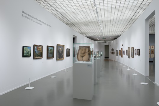 Zaaloverzicht 'Gek van Surrealisme' Foto: Lotte Stekelenburg © Pictoright Amsterdam 2017