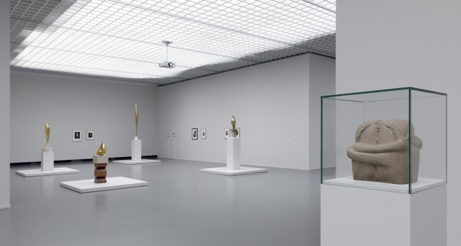 Tentoonstelling Brancusi, Rosso, Man Ray - Framing Sculpture, Museum Boijmans Van Beuningen, 2014. Foto: Gert-Jan de Rooij, Amsterdam.