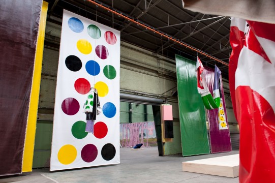 Exhibition overview 'Submarine Wharf - XXXL Painting' Photo: Lotte Stekelenburg