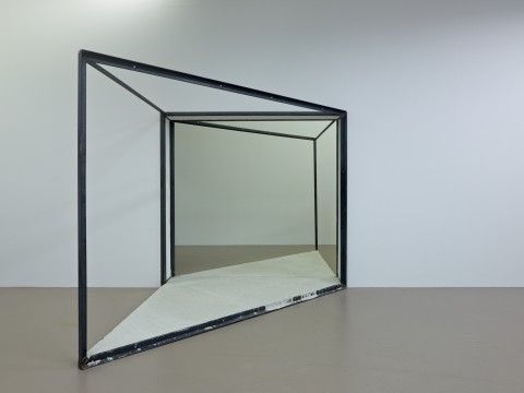Exhibition overview 'Sensory Spaces 1 - Oscar Tuazon' Photo: Hans Wilschut