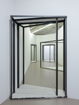 Exhibition overview 'Sensory Spaces 1 - Oscar Tuazon' Photo: Hans Wilschut