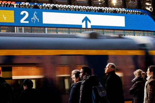 Edenspiekermann, ProRail, STBY en NS Reizigers, titel: Dynamische instapinformatie op het perron. Foto: Edenspiekermann