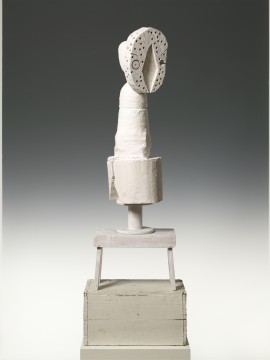 Tal R – Vogel, 2016 Mixed media, 93 x 23 x 29 cm Galleri Bo Bjerggaard Foto: Anders Sune Berg