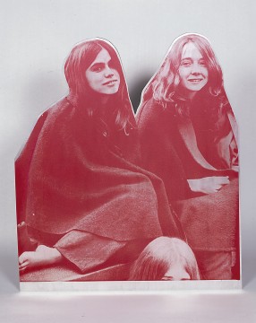 Cady Noland, Manson Girls 'Sit-In', 1993-1994, collection Museum Boijmans Van Beuningen