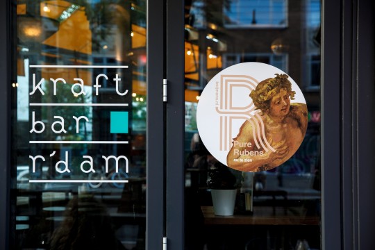 Rubens op de tap bij o.a. Belgisch café Boudewijn en Kraftbar Rotterdam. Foto: Aad Hoogendoorn