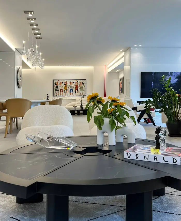 TRENDY LUXURY