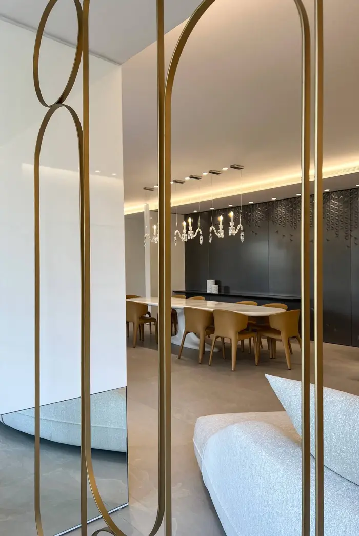 TRENDY LUXURY