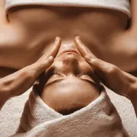 Massage Services - Dona Nail Bar Services