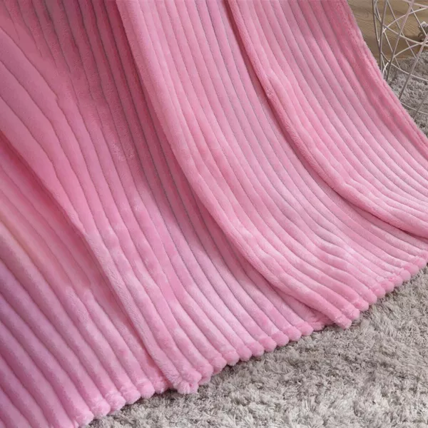 Soft Comfortable Double Throw Blanket ( 200 x 230 cm )