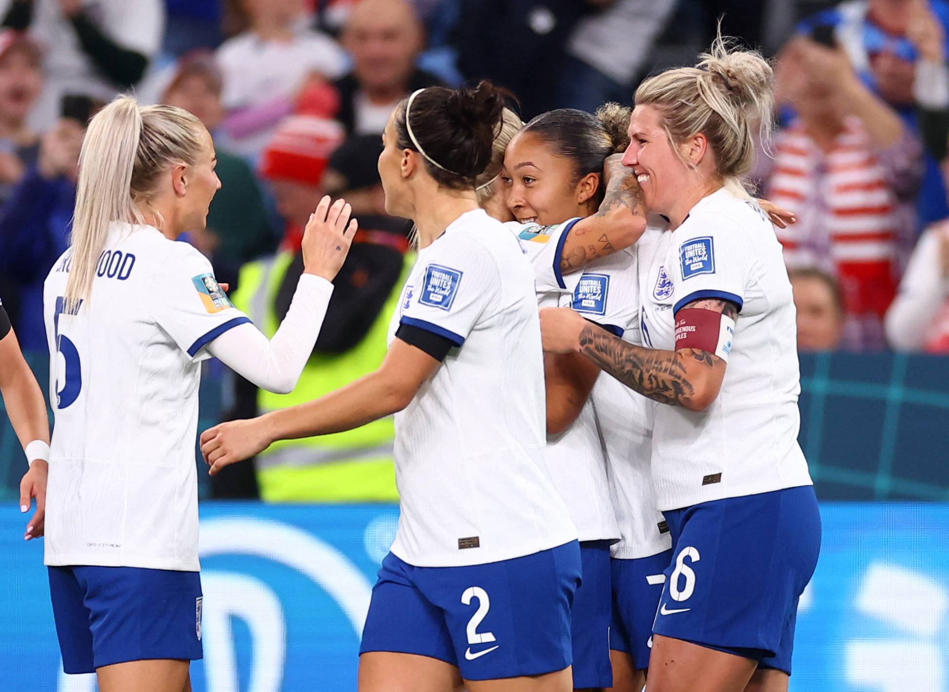 Football Lebanon - إنكلترا تقترب من ثمن النهائي... والأرجنتين تتعثر