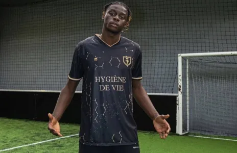 Football Lebanon - تشلسي يضمّ أوغوتشوكوو من رين