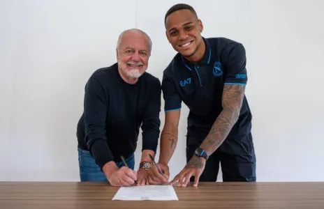 Football Lebanon - نابولي يضم المدافع ناتان