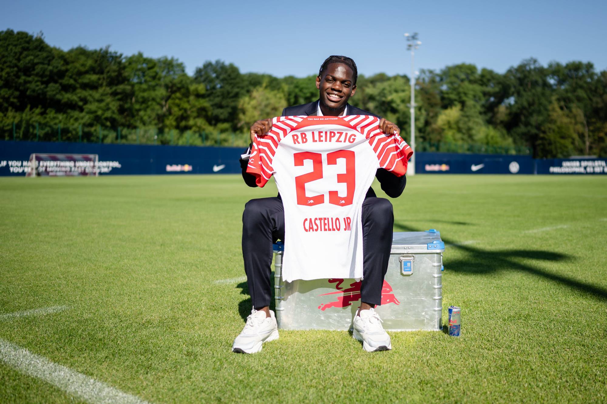 Football Lebanon - لايبزيغ يضمّ المدافع لوكيبا