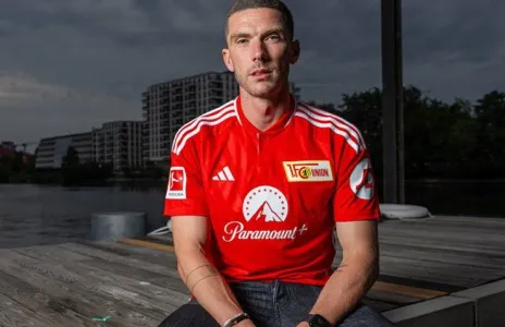 Football Lebanon - فولفسبورغ وأونيون يضمان ماير وغوزنس