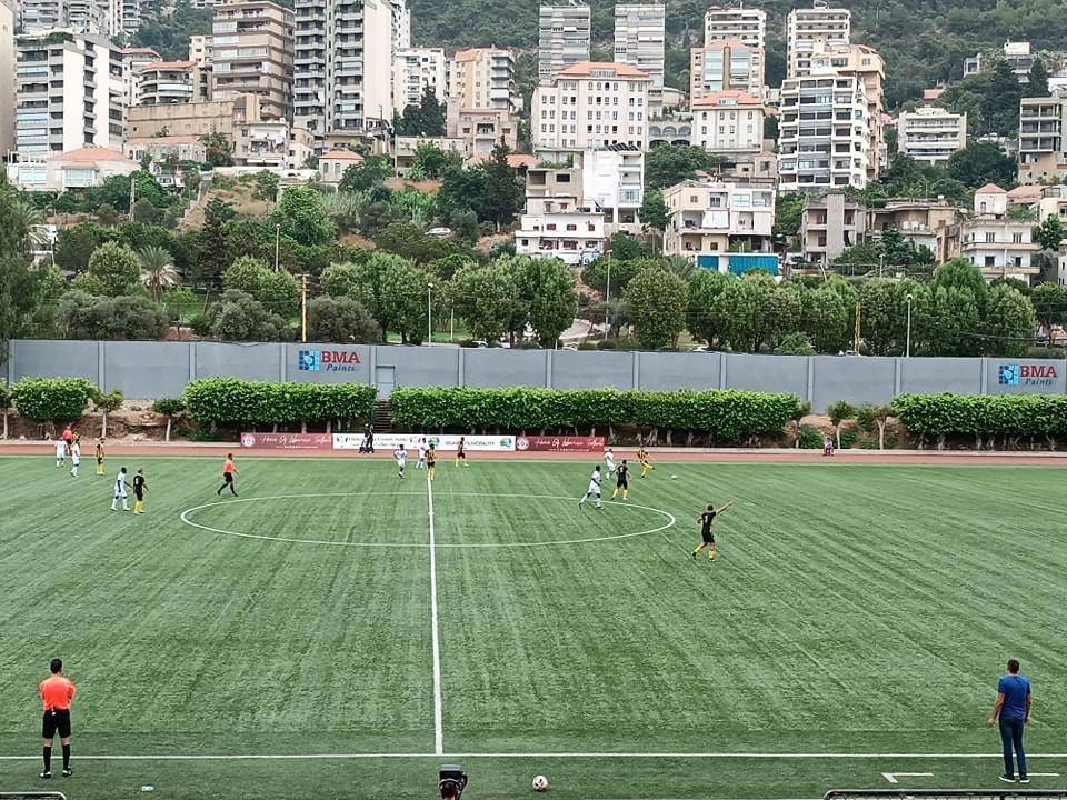 Football Lebanon - تعادل ابجابي بين البرج والراسينغ على ملعب فؤاد شهاب في جونيه