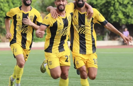 Football Lebanon - فوز العهد على الحكمة على ملعب فؤاد شهاب