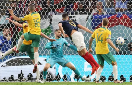 Football Lebanon - ديشان يعيد هيرنانديز وصليبا إلى تشكيلة فرنسا