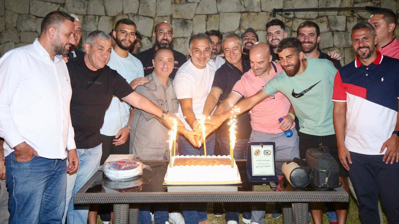 Football Lebanon - جون الشوفيه تحتضن العائلة النجماوية في عشاء جامع