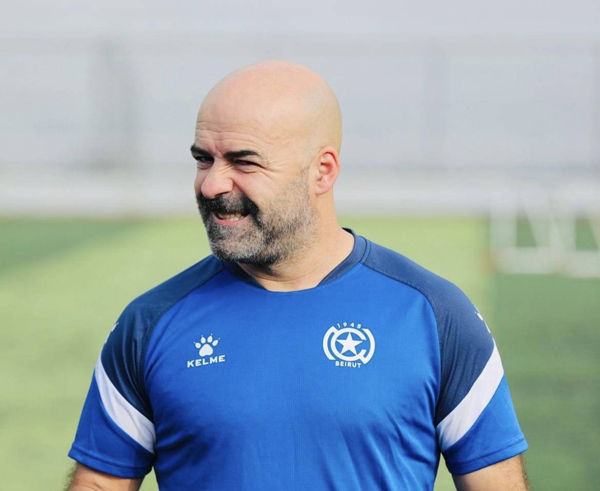 Football Lebanon - باولو مينيزيس يعود لقيادة تمارين النجمة بعد فترة الإجازة