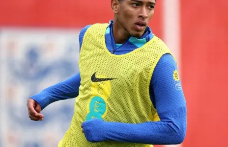 Football Lebanon - إصابة بيلينغهام وكولويل مع إنكلترا