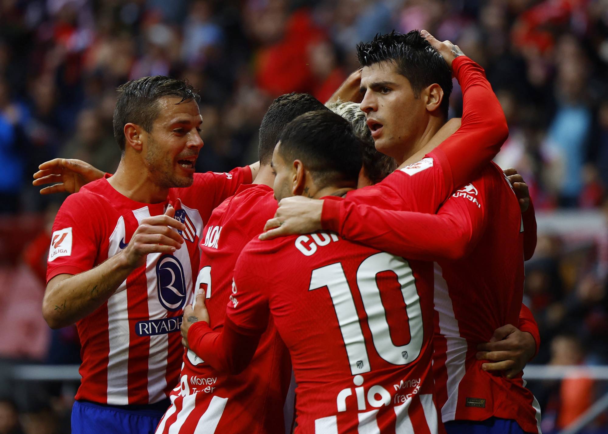 Football Lebanon - أتليتيكو مدريد يسرق المركز الثاني من برشلونة