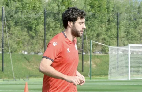 Football Lebanon - خليل خميس بدلًا من فيليكس ملكي المصاب في تشكيلة لبنان