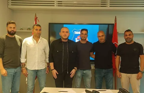 Football Lebanon - التضامن صور يضم اللاعب يوسف بركات