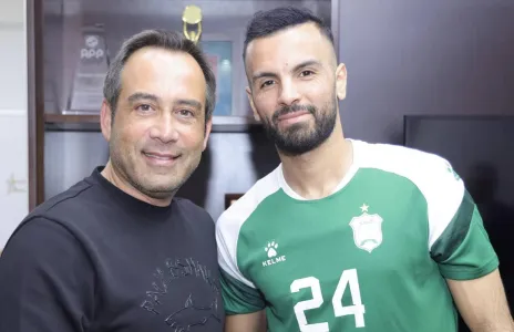 Football Lebanon - رسمياً الأنصار يضم اللاعب الجزائري هشام خلف