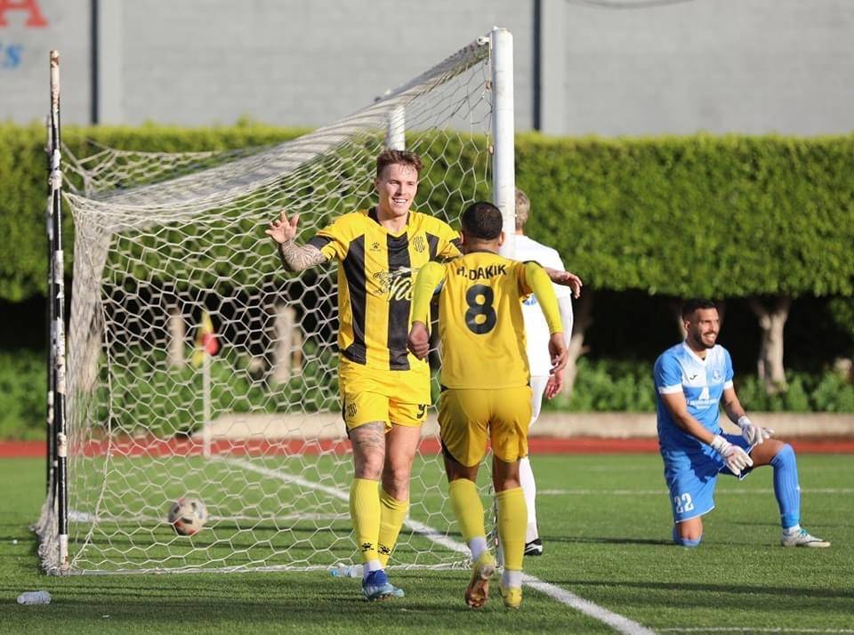 Football Lebanon - فوز العهد على حساب الراسينغ بنتيجة 2-1 ضمن سداسية الاندية الأوائل